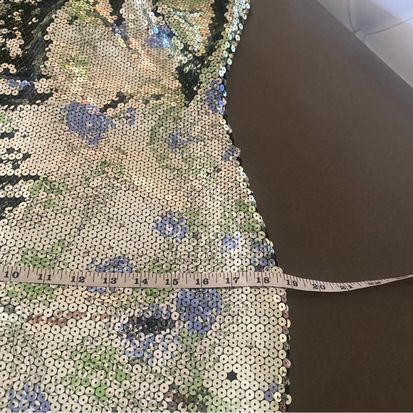 ⭐️ VERSACE— Stunning Sequined Dress, Blue/ Green/Silvery floral. GORGEOUS ! ⭐️ - Picture 16 of 17